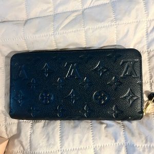 Louis Vuitton Monogram Empreinte Zippy Wallet